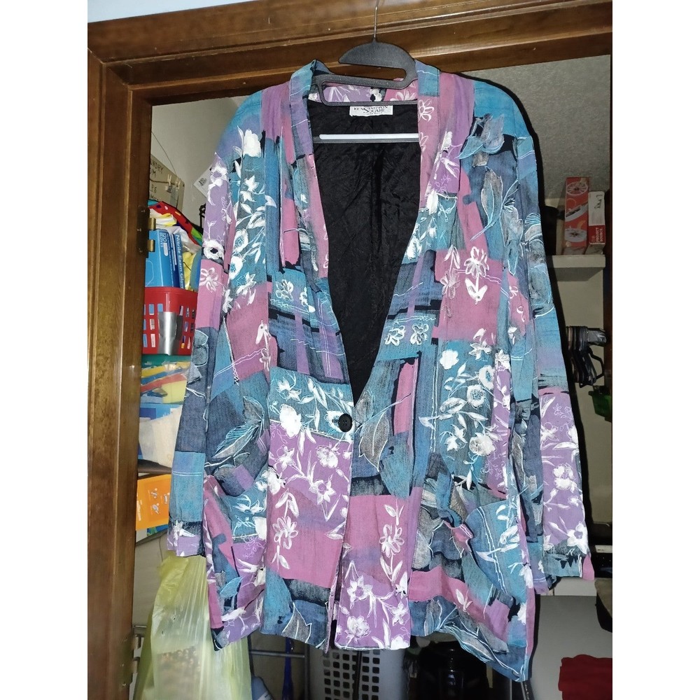Vintage Kensington Square boyfriend jacket. NO size tag.